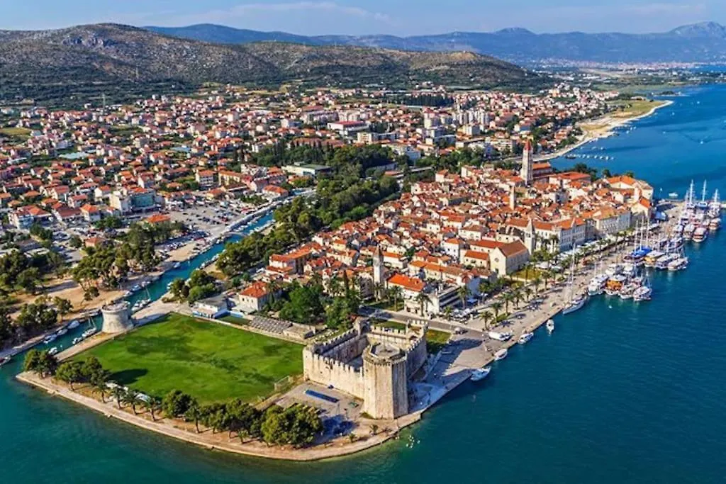 Seaview Apartment A&A Kaštela