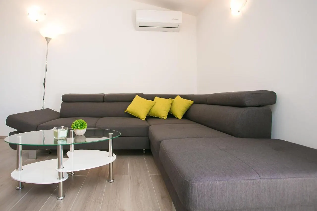 Seaview Apartment A&A Kaštela