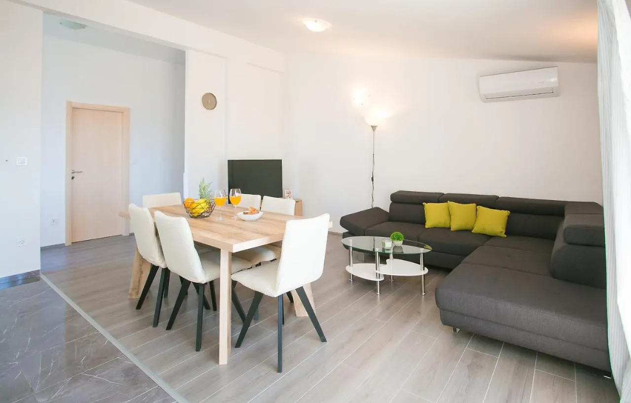 Seaview Apartment A&A Kastela