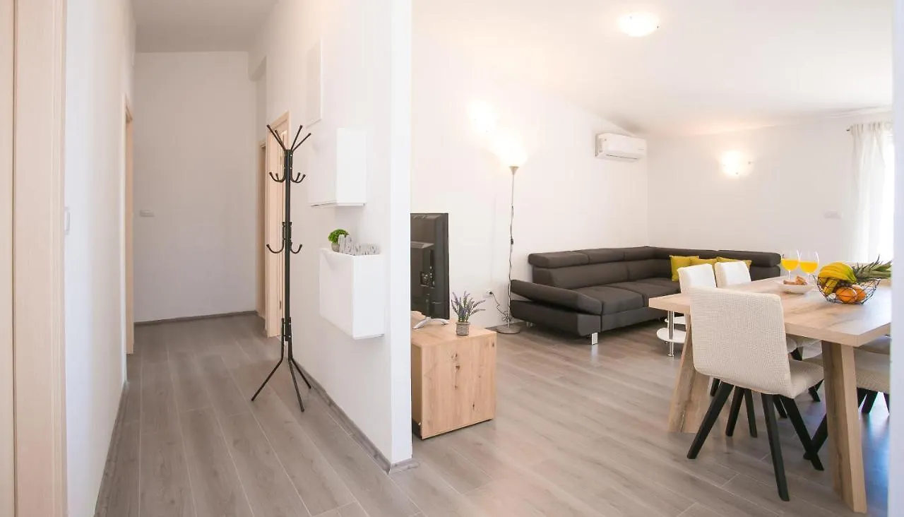 Seaview Apartment A&A Kastela